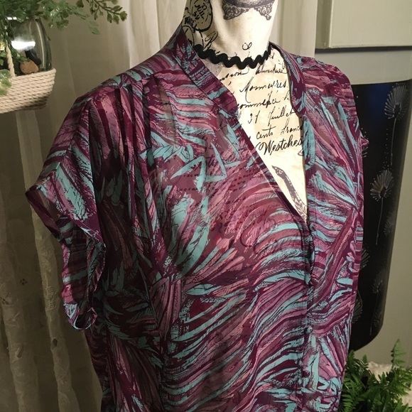 Ana sheer tie waist top - Picture 4 of 9